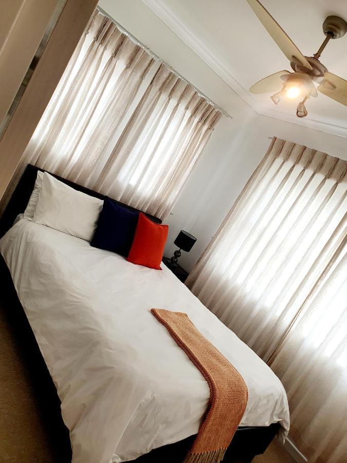 La Grace Executive Guesthouse Amsterdamhoek Εξωτερικό φωτογραφία